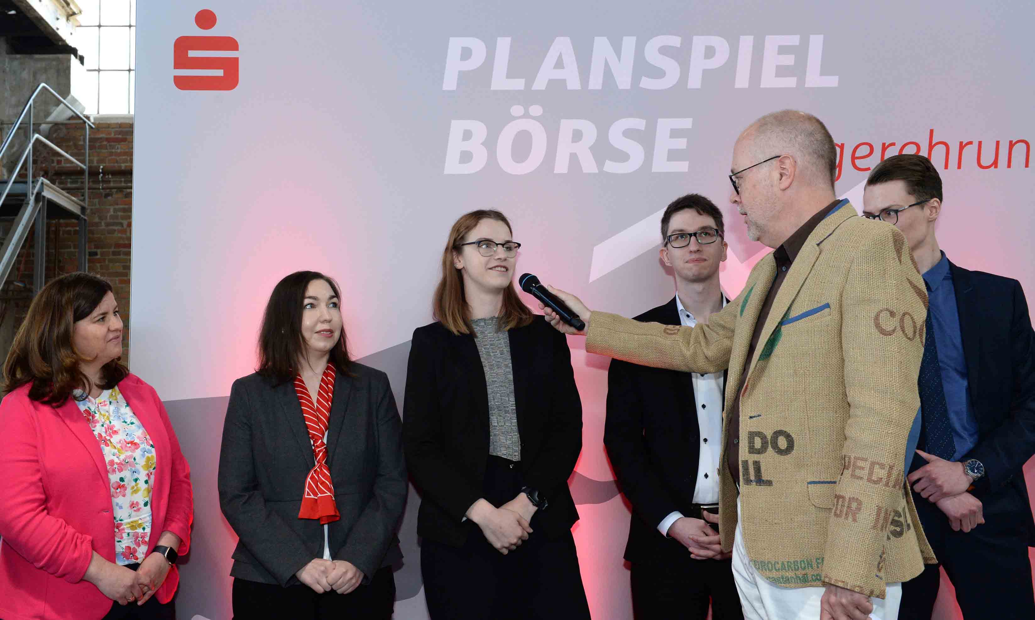 Panspiel_Bo__rse_2022_Interview_918.jpg